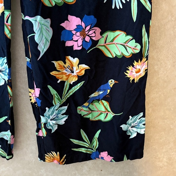 Floral Wide-Leg Pants - Picture 5 of 9